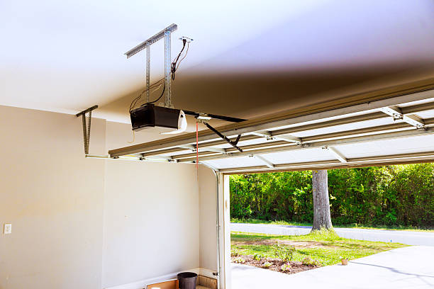 Top rated local Garage Door Roller Replacement specialists in Riverton, IL